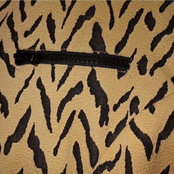 Nabi L Full Zipper Tan Black Longsleeves Zipper on Sleeve Women's Top Sweater - Picture 4 of 11